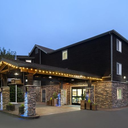 Holiday Inn Express Fort Bragg By Ihg Exterior photo